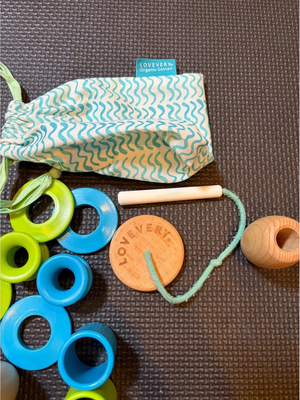 Lovevery Adventurer Threadable Bead Kit Drawstring Bag Montessori Toy